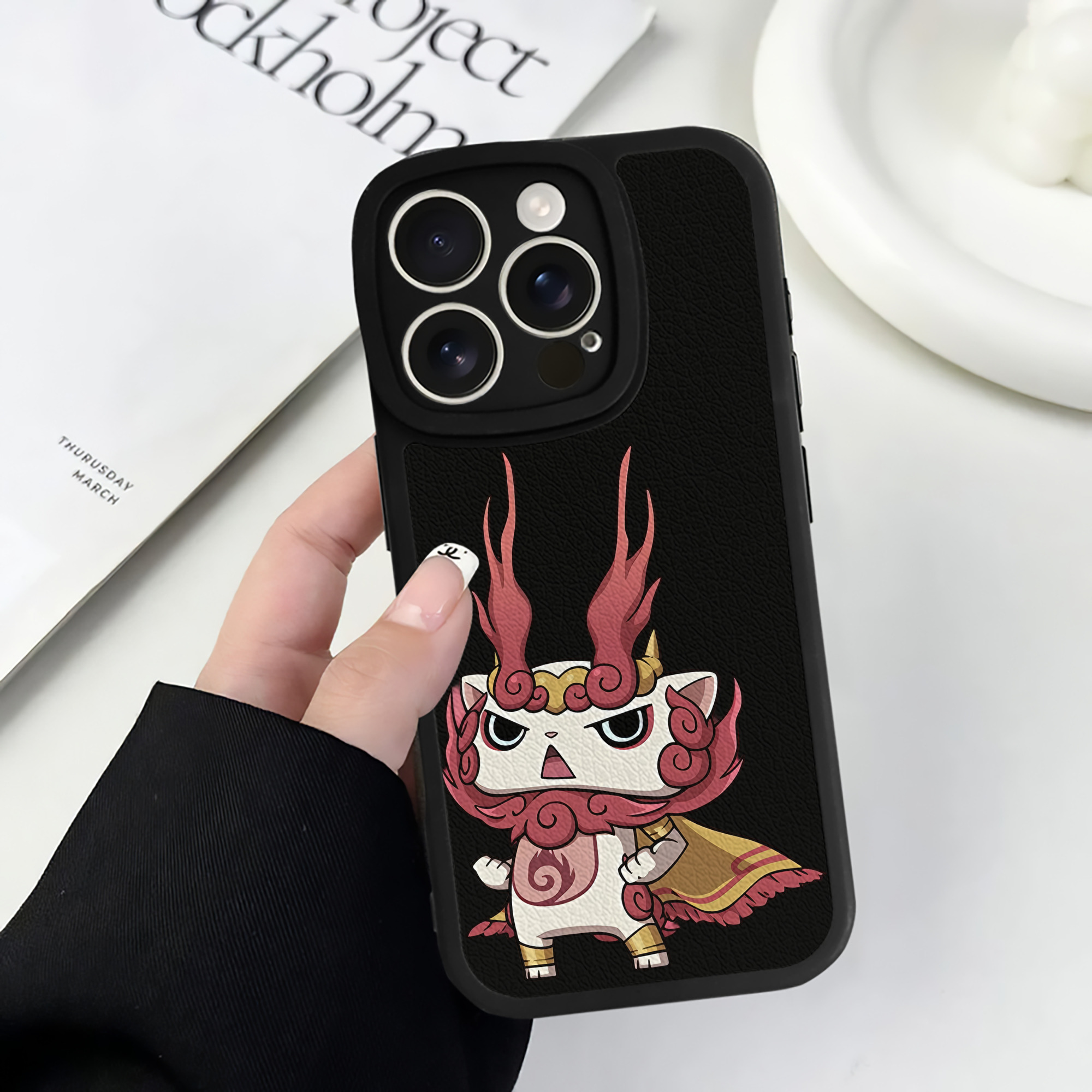 （画像用） 妖怪ウォッチ Yo-kai Watch 【iPhone 16シリーズ対応】シリコンスマホケース（レザー調） 材質：シリコン
